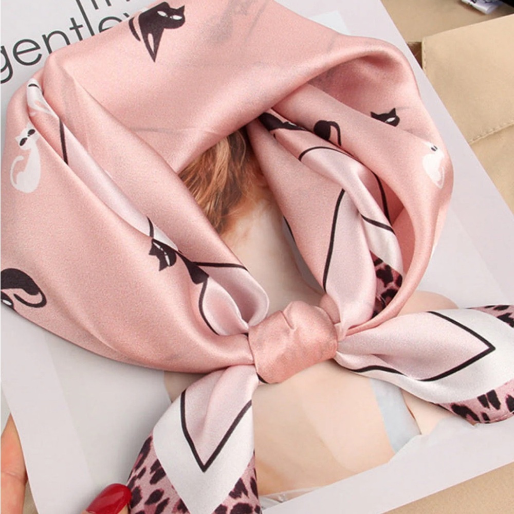 100% Silk Scarf SilkSilky Cats Leopard Print Border Square NWT - Picture 2 of 13